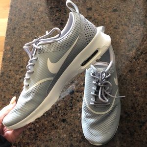 Grey Nike’s